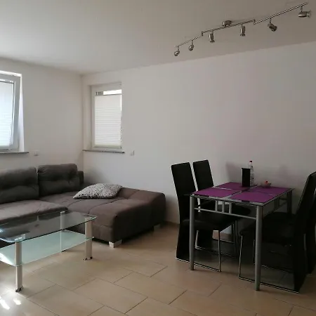 Apartment Weingut Brutscher *