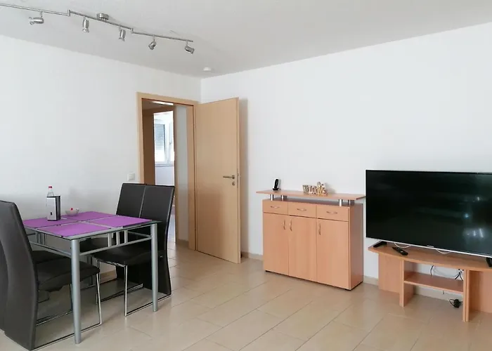 Weingut Brutscher 公寓